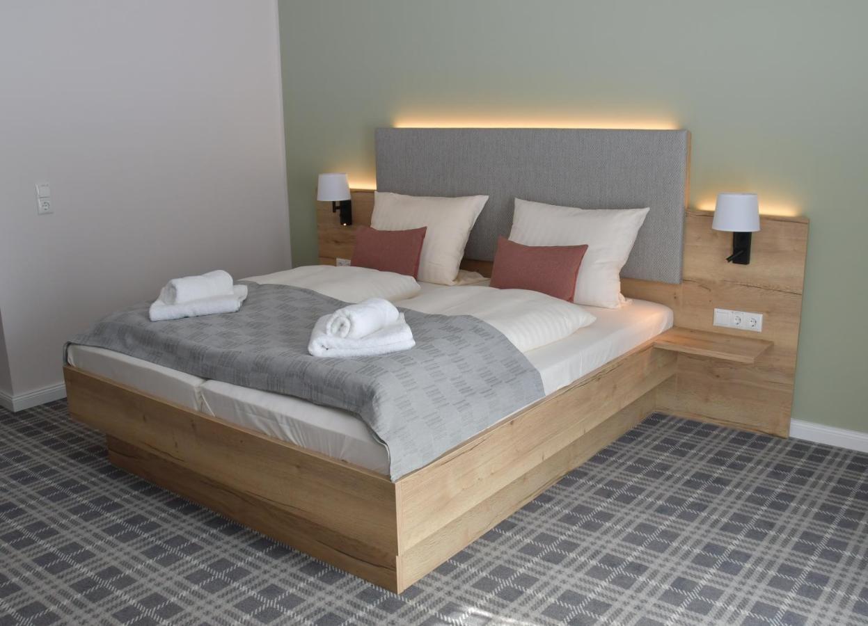 Landhaus Hamester - Hotel & Restaurant Basthorst  외부 사진