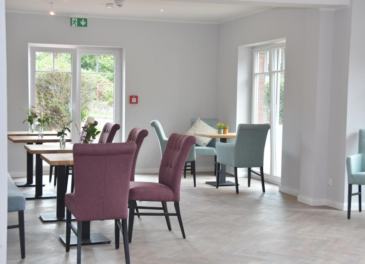 Landhaus Hamester - Hotel & Restaurant Basthorst  외부 사진