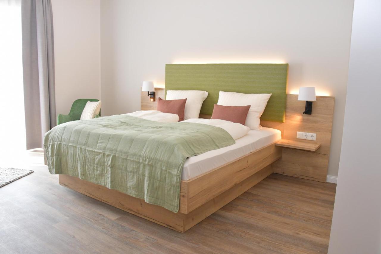 Landhaus Hamester - Hotel & Restaurant Basthorst  외부 사진