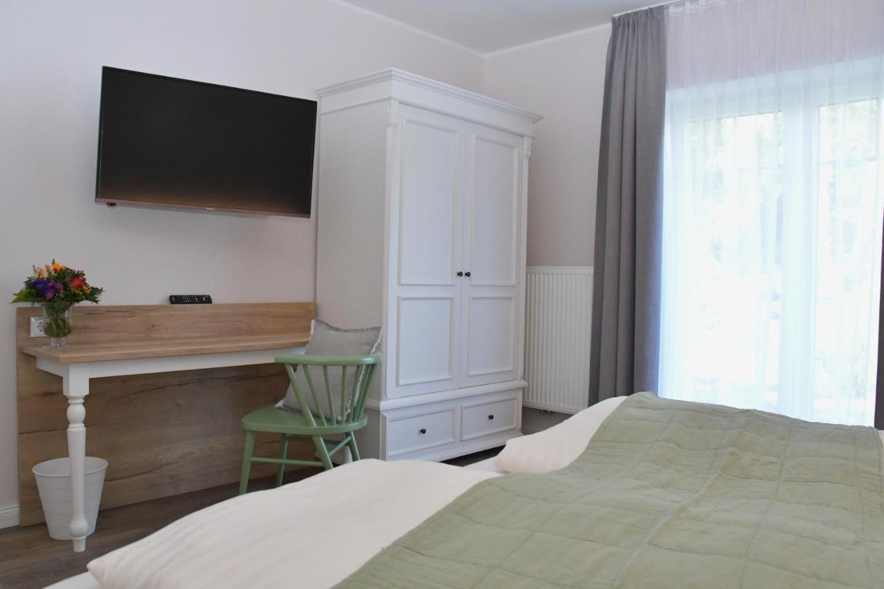 Landhaus Hamester - Hotel & Restaurant Basthorst  외부 사진